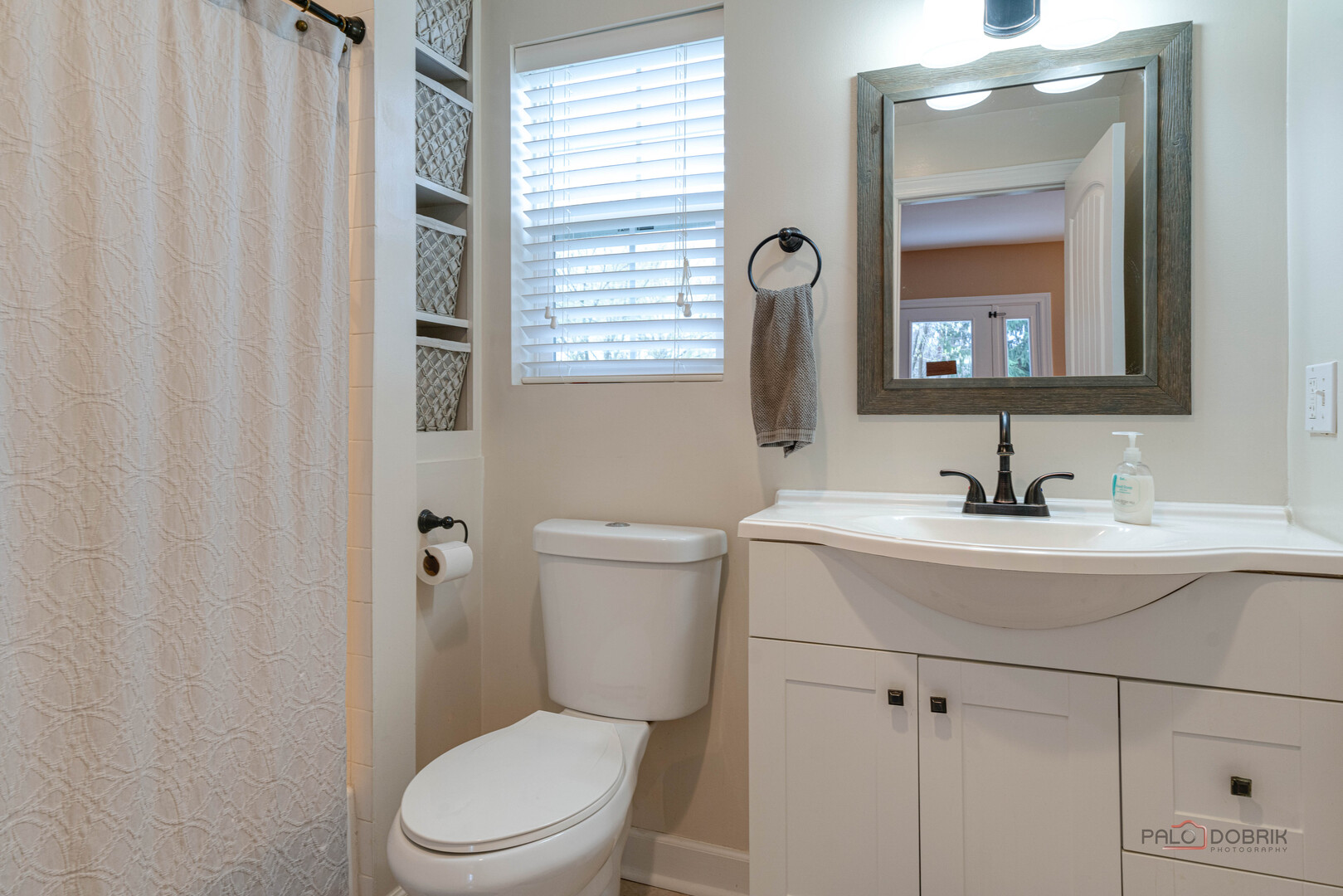 40431 N Fairview Street, Antioch, IL 60002