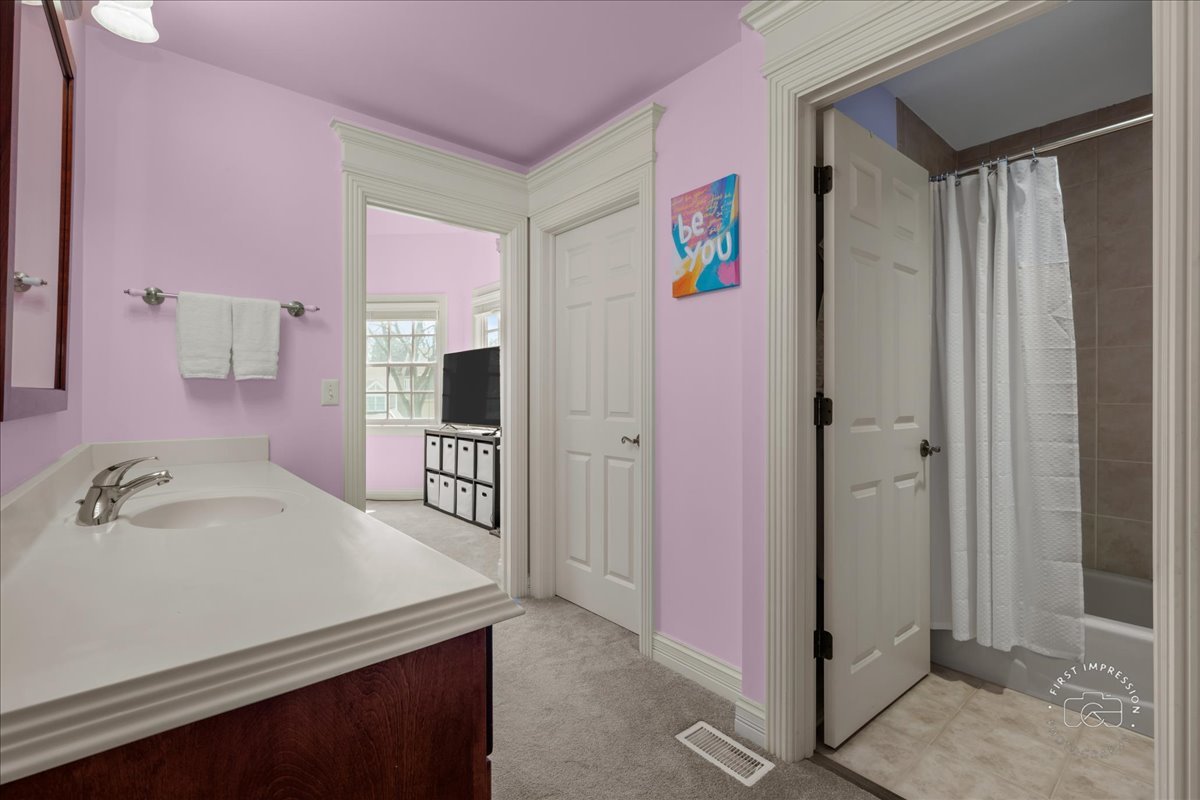 427 S Sleight Street, Naperville, IL 60540