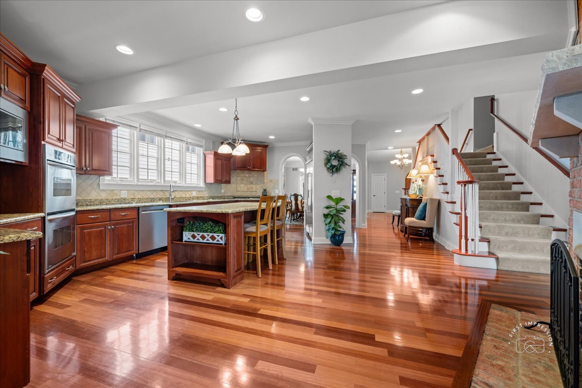 427 S Sleight Street, Naperville, IL 60540