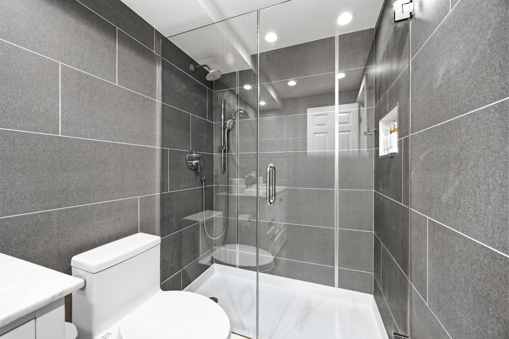 375 Plum Creek Drive #407, Wheeling, IL 60090