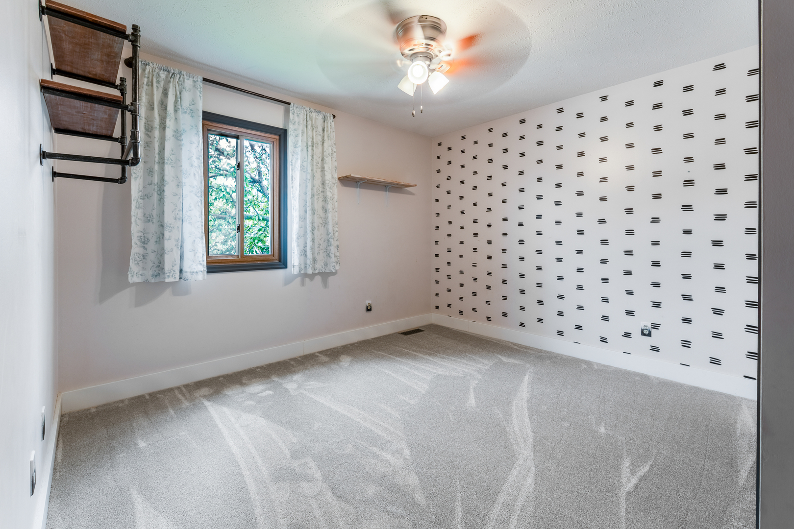 105 Colchester Drive, Normal, IL 61761