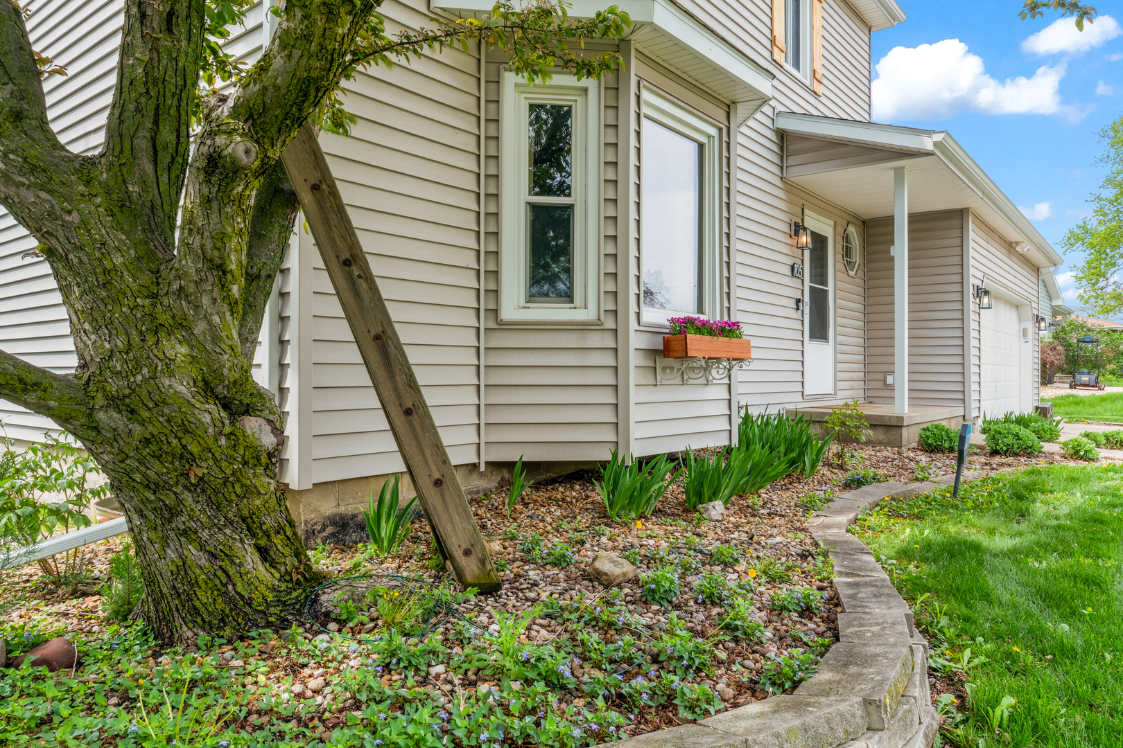 105 Colchester Drive, Normal, IL 61761