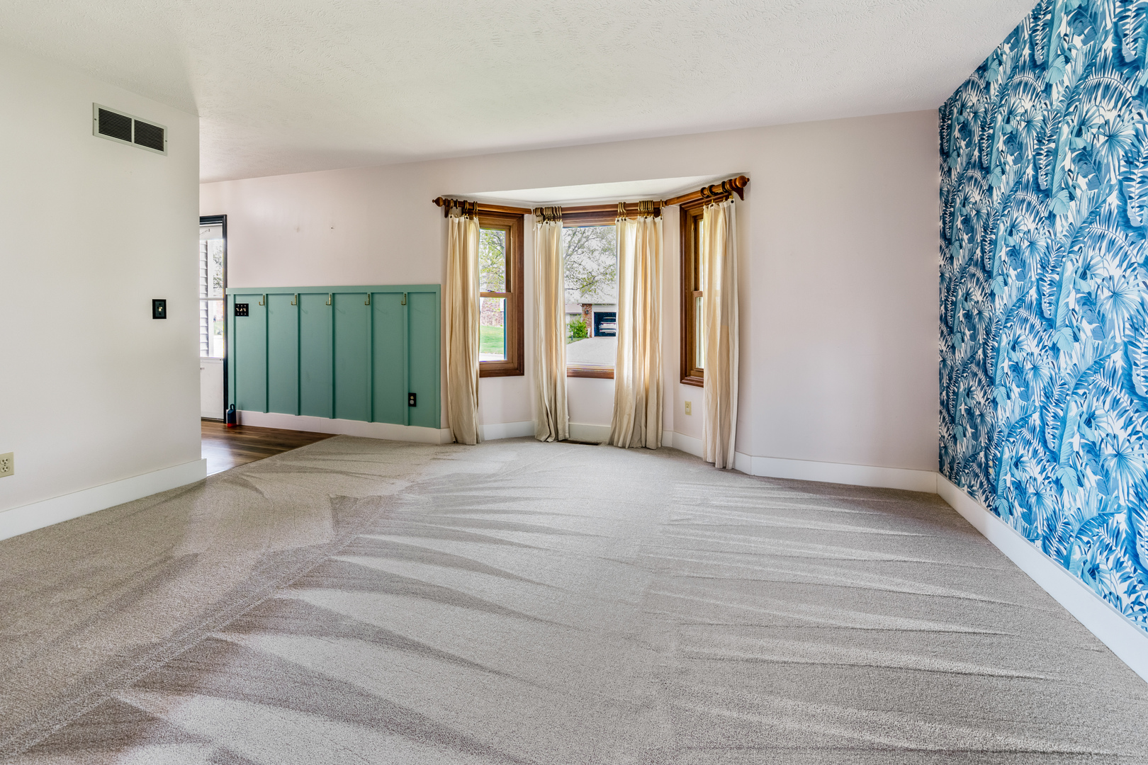 105 Colchester Drive, Normal, IL 61761