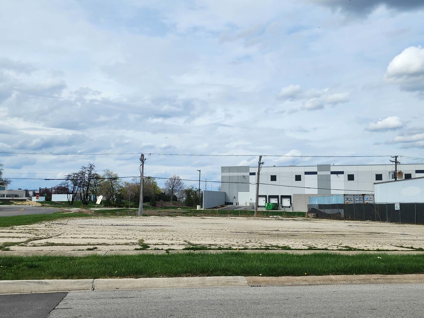 401 King Street, Elk Grove Village, IL 60007