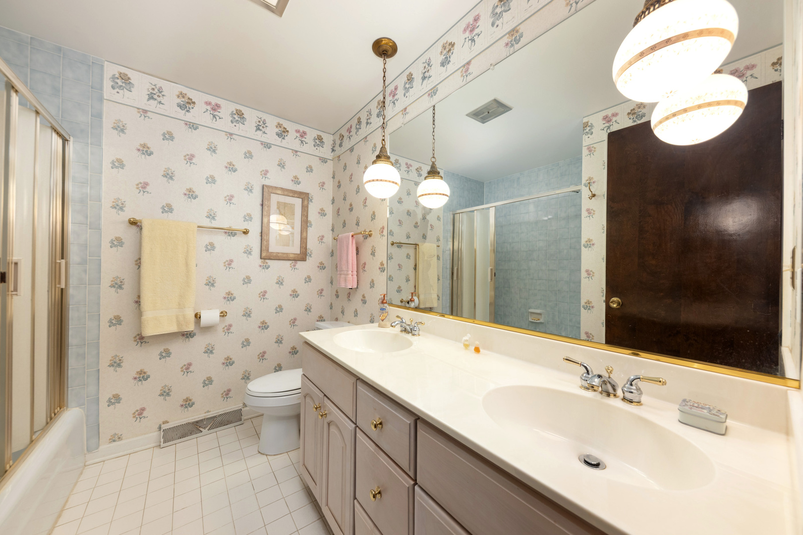 2021 Alschuler Drive, Aurora, IL 60506