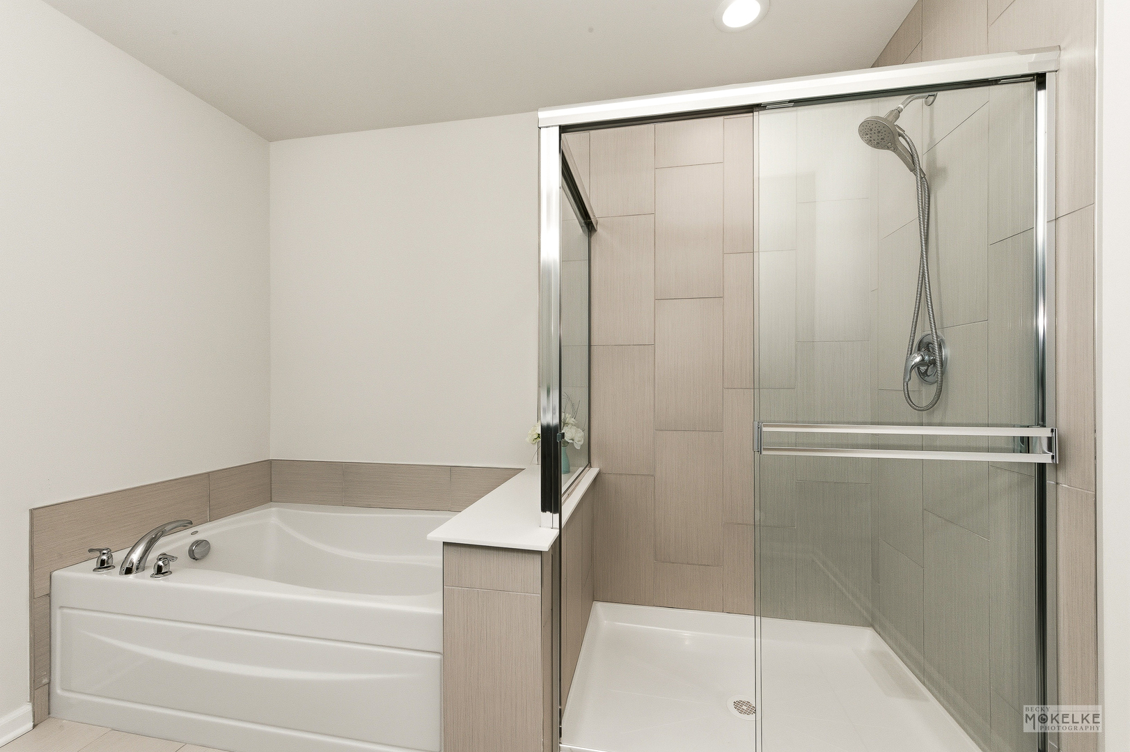 4184 Calder Lane, Aurora, IL 60504