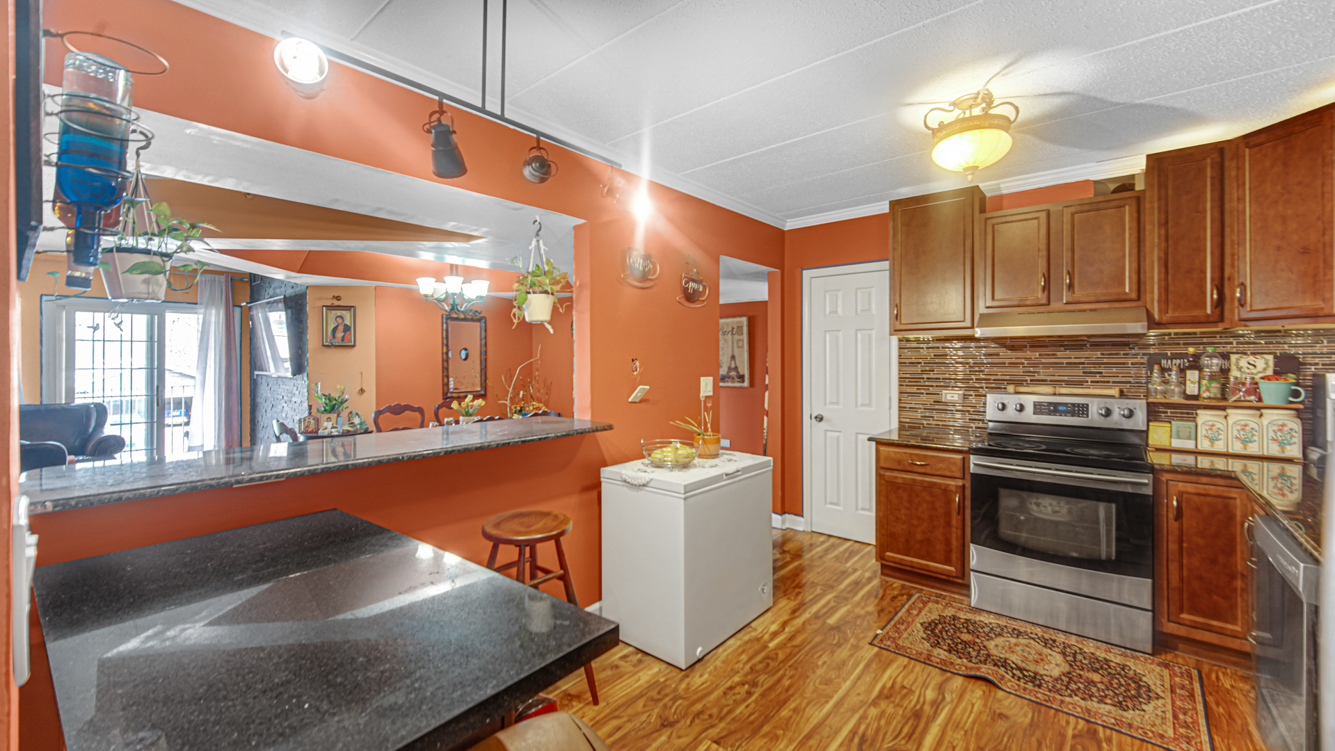 18216 Lange Street #2E, Lansing, IL 60438