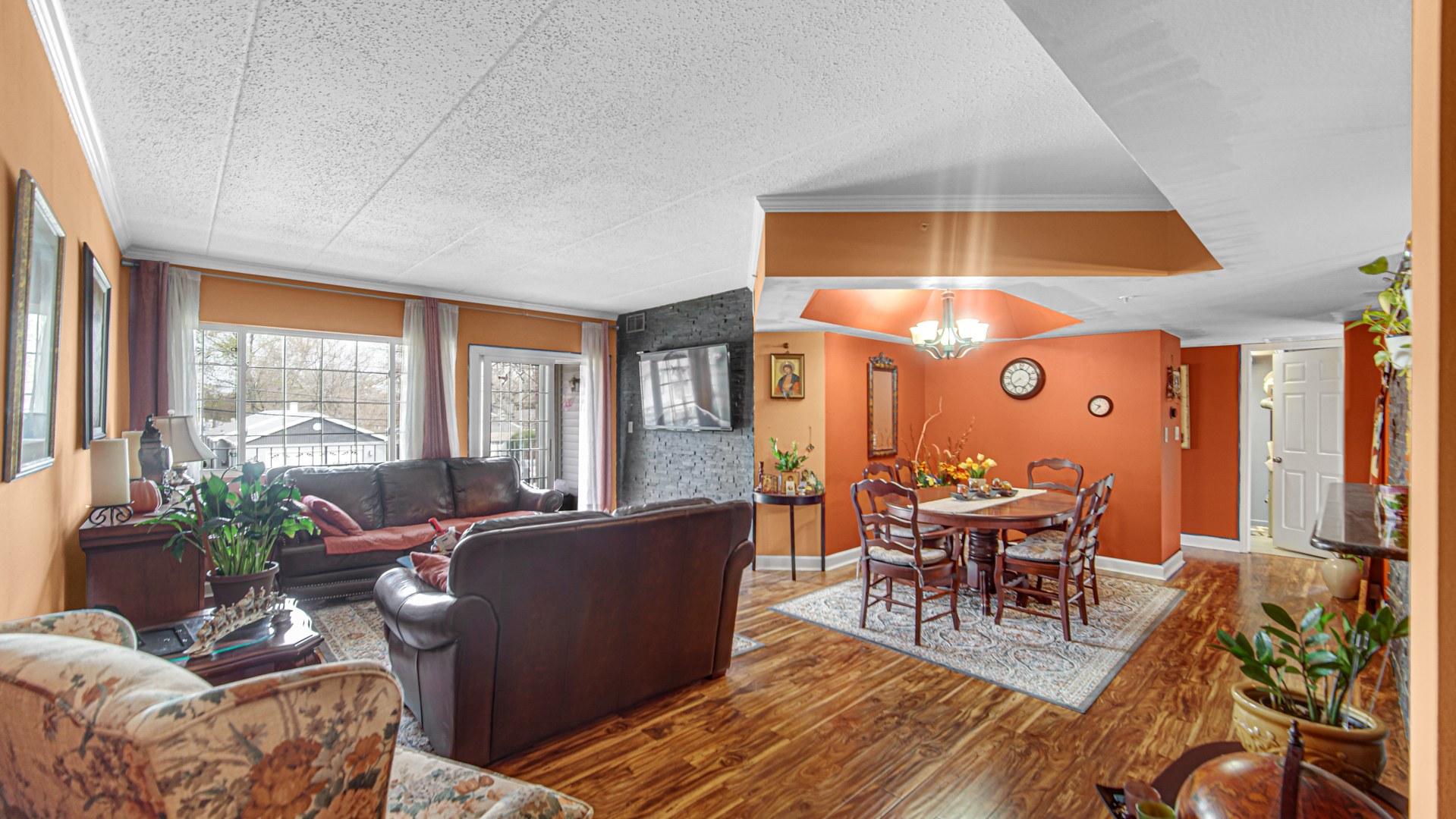 18216 Lange Street #2E, Lansing, IL 60438