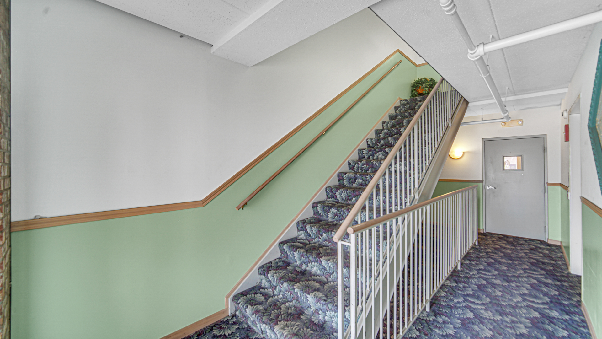 18216 Lange Street #2E, Lansing, IL 60438