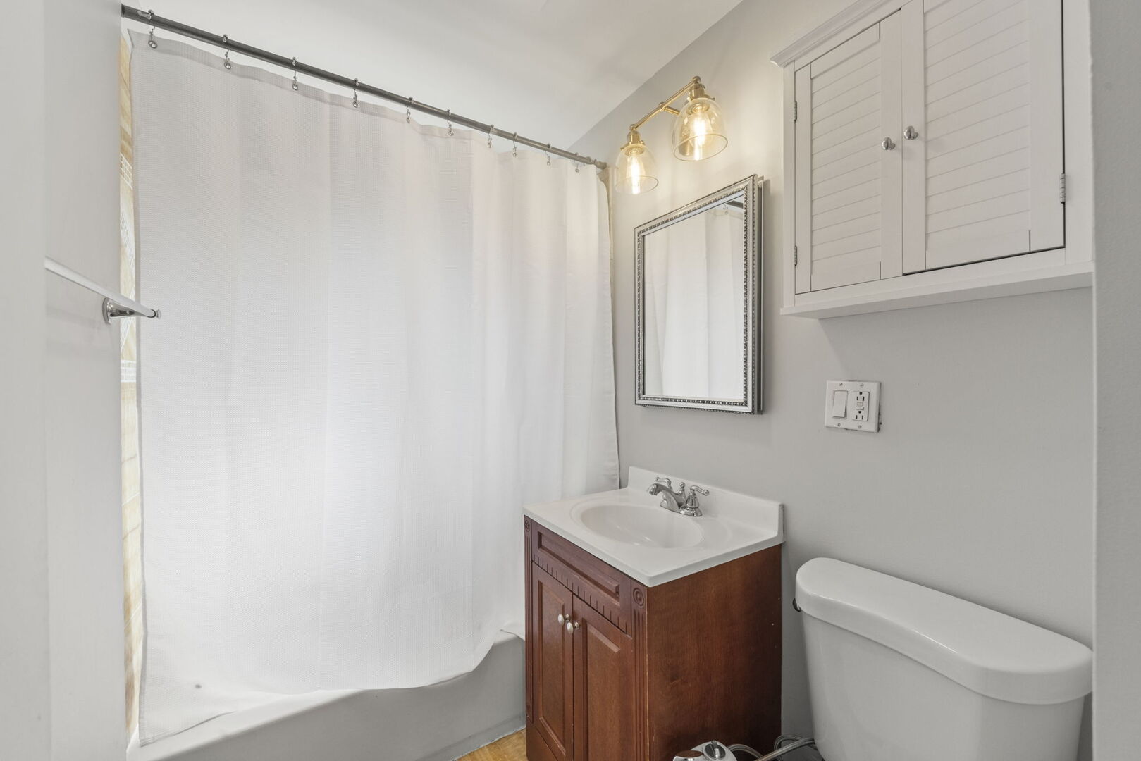 597 N West Avenue, Elmhurst, IL 60126