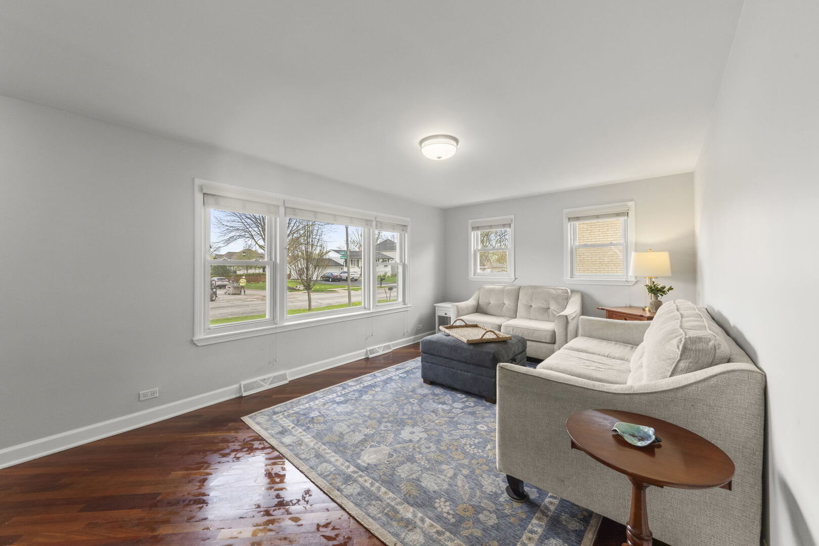 597 N West Avenue, Elmhurst, IL 60126