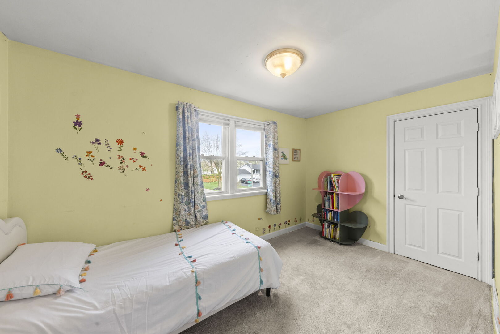 597 N West Avenue, Elmhurst, IL 60126