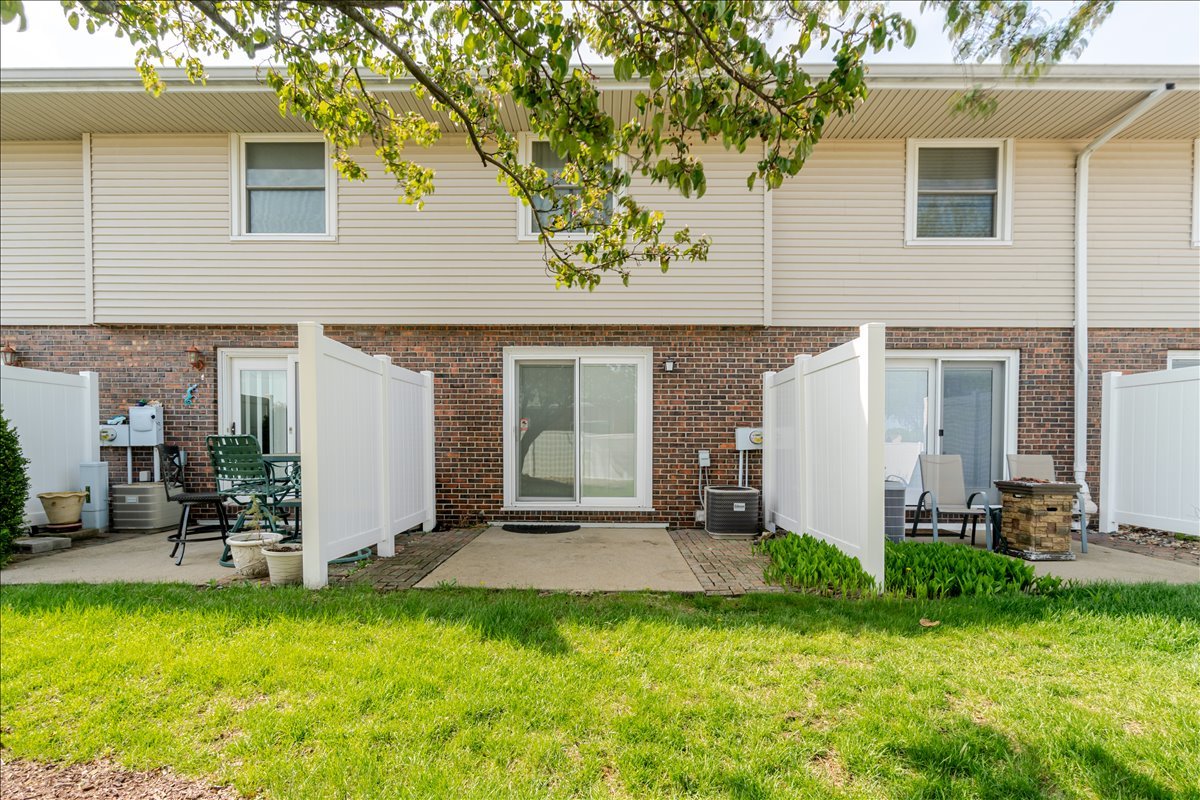 103 S Towanda Avenue #3, Normal, IL 61761