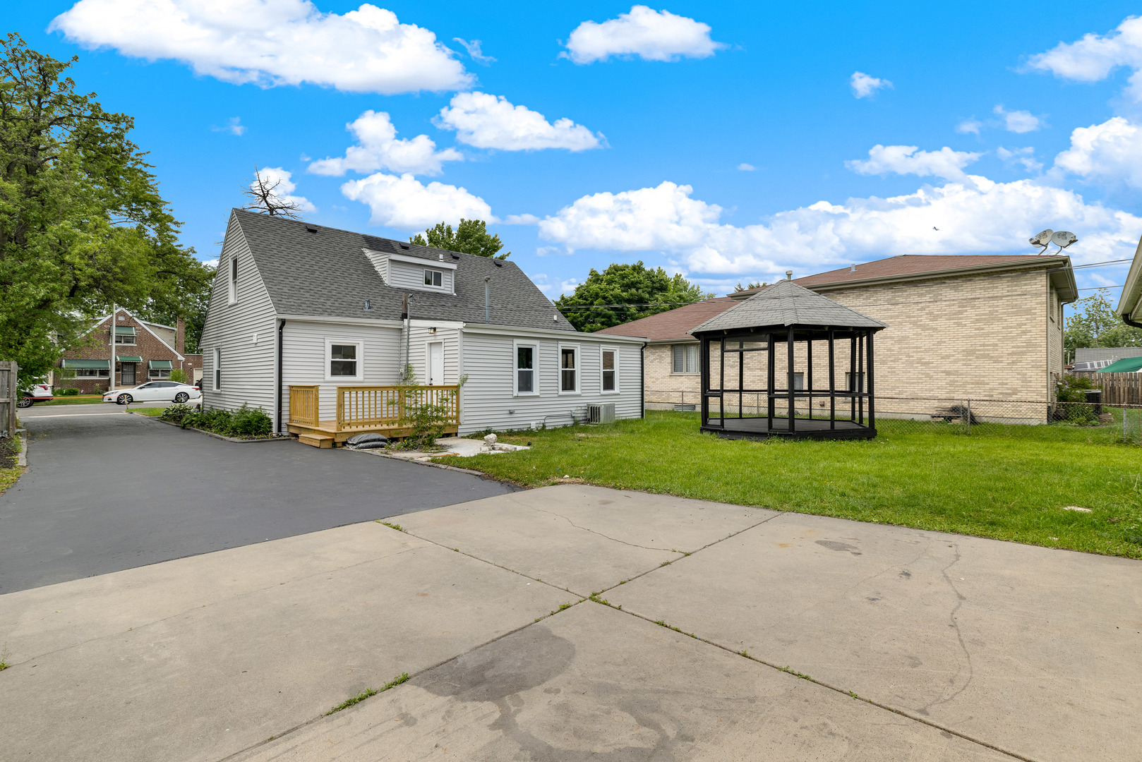 7835 Massasoit Avenue, Burbank, IL 60459