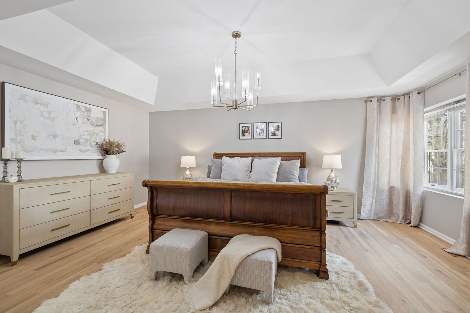 11133 Indian Woods Drive, Indian Head Park, IL 60525