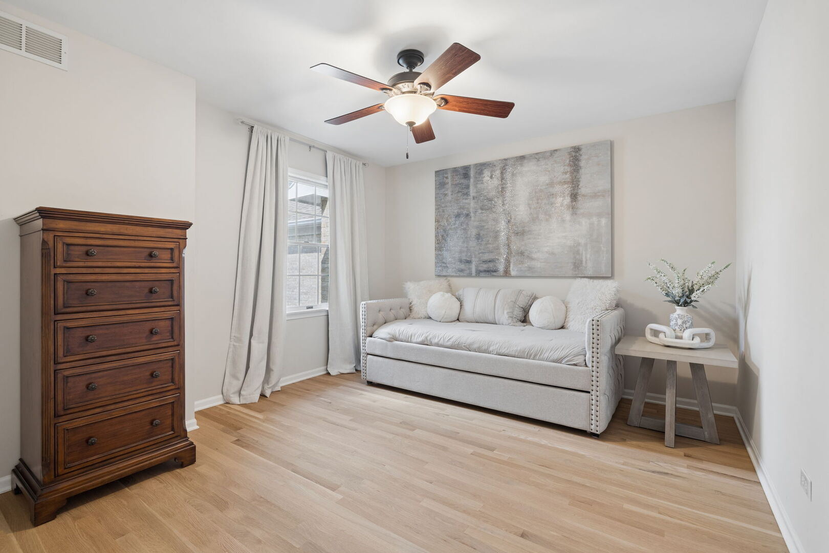 11133 Indian Woods Drive, Indian Head Park, IL 60525