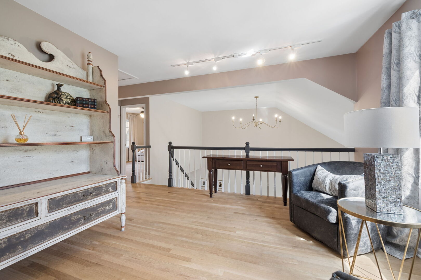 11133 Indian Woods Drive, Indian Head Park, IL 60525