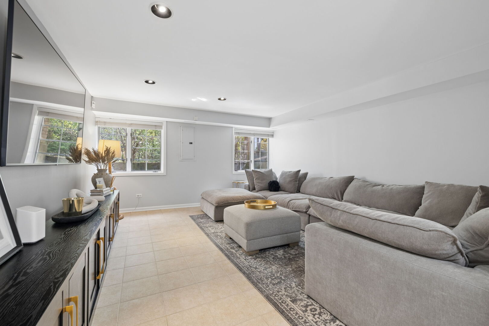 11133 Indian Woods Drive, Indian Head Park, IL 60525