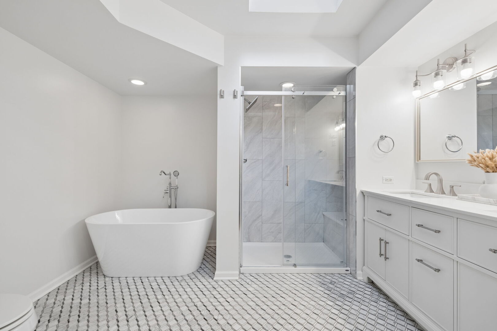 11133 Indian Woods Drive, Indian Head Park, IL 60525