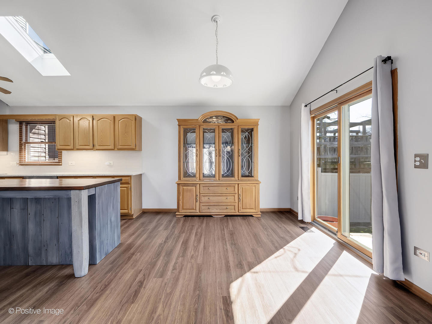 27W015 Manchester Road, Winfield, IL 60190