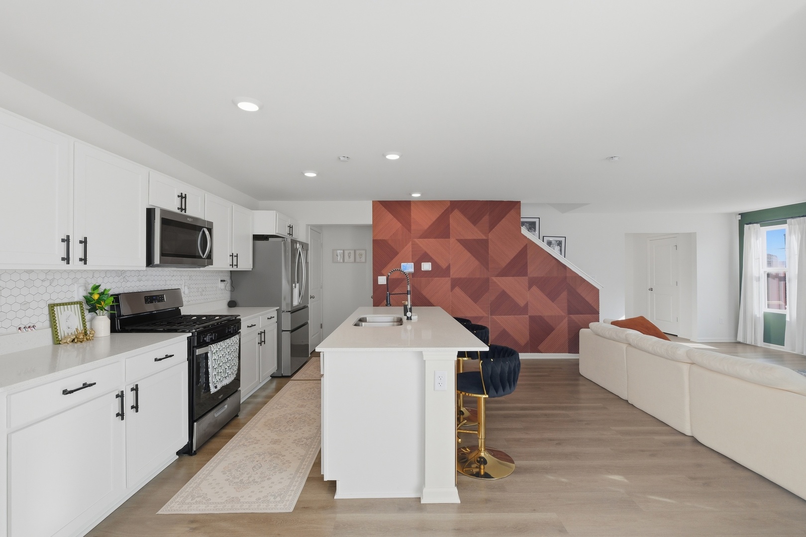 117 Fieldcrest Avenue, Hampshire, IL 60140