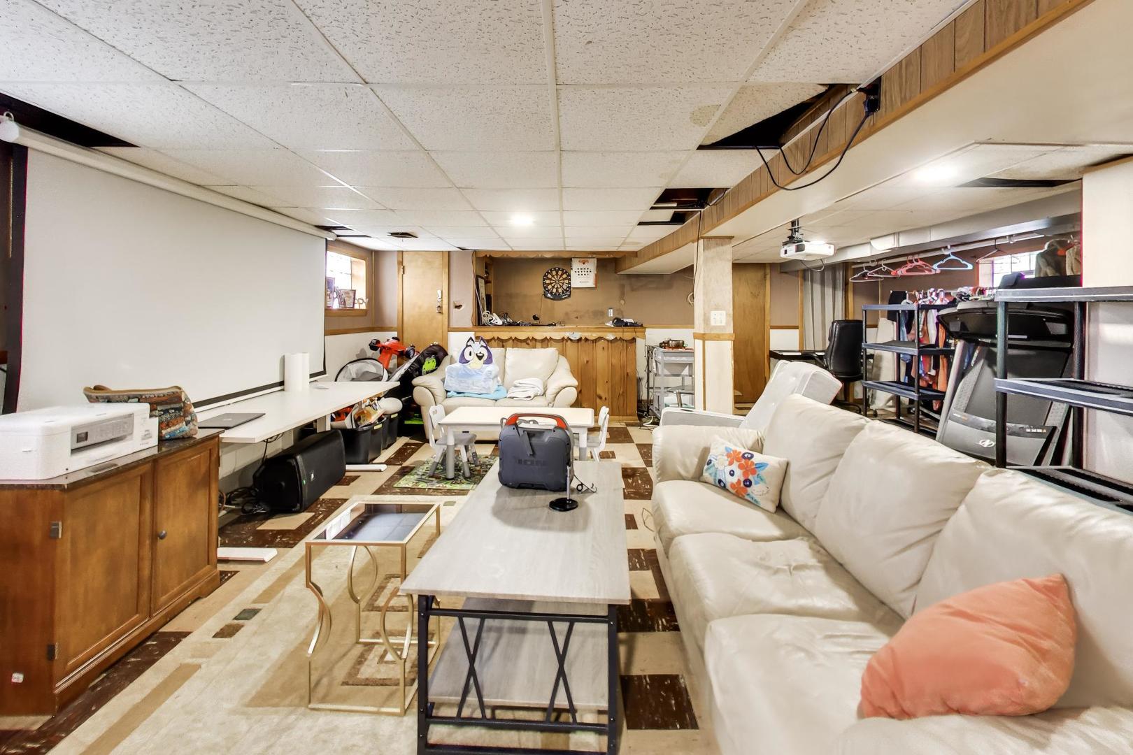 5726 S Neva Avenue, Chicago, IL 60638