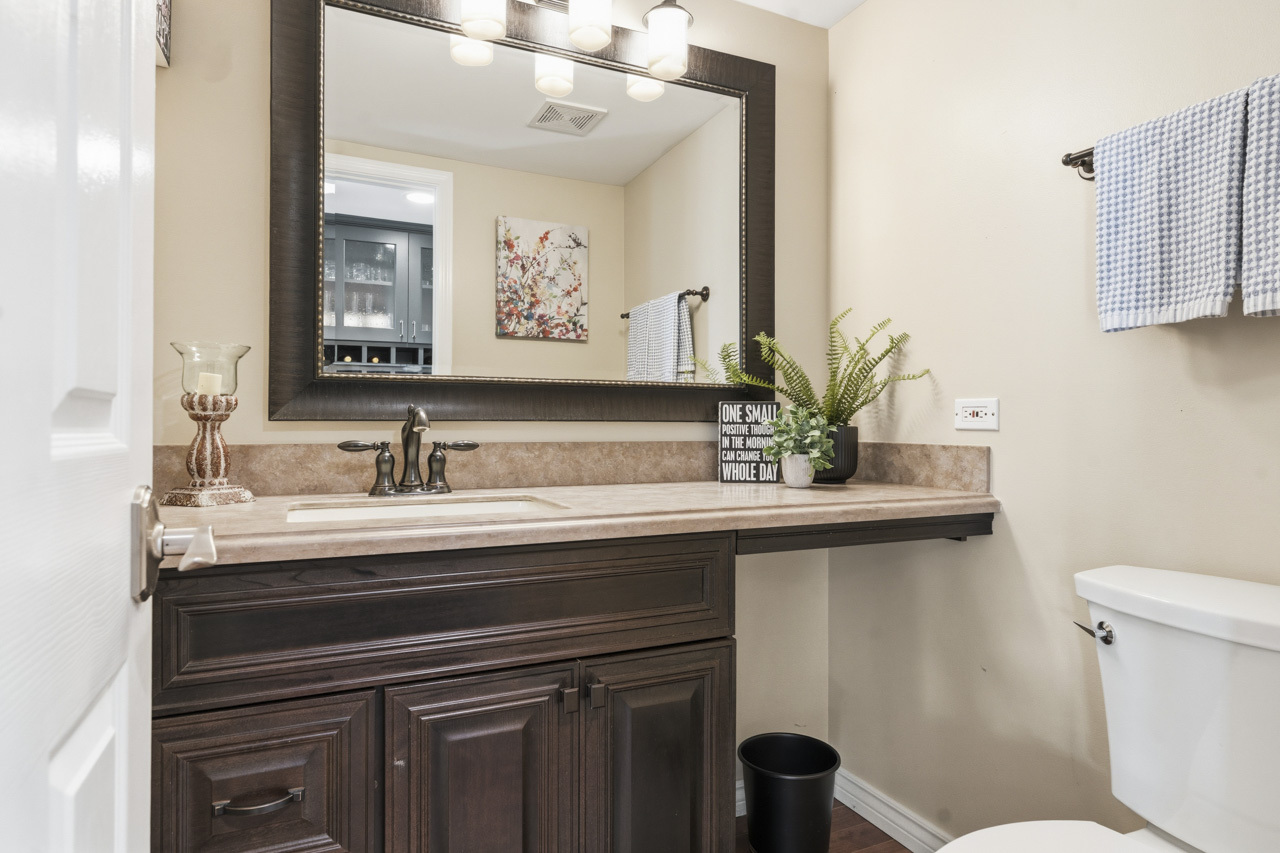 1455 Polo Drive, Bartlett, IL 60103