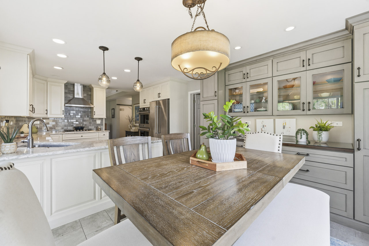 1455 Polo Drive, Bartlett, IL 60103