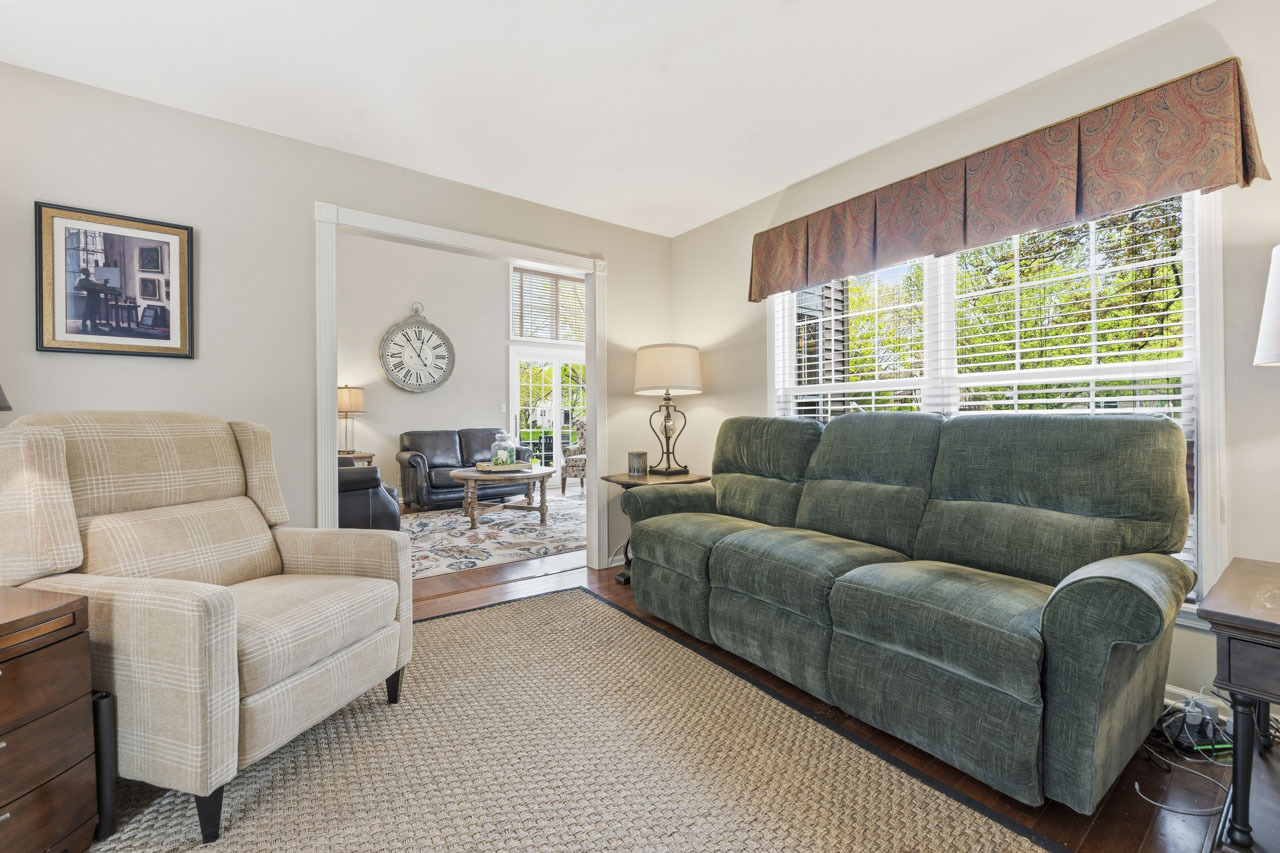 1455 Polo Drive, Bartlett, IL 60103