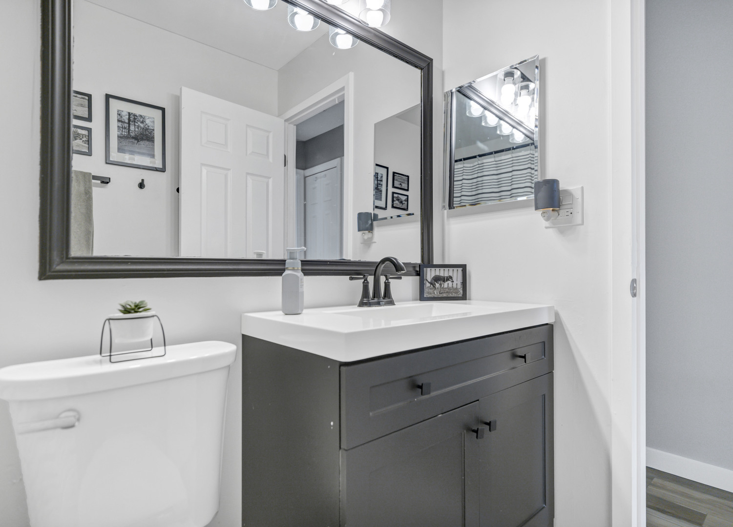 1320 Elm Drive, Schaumburg, IL 60194