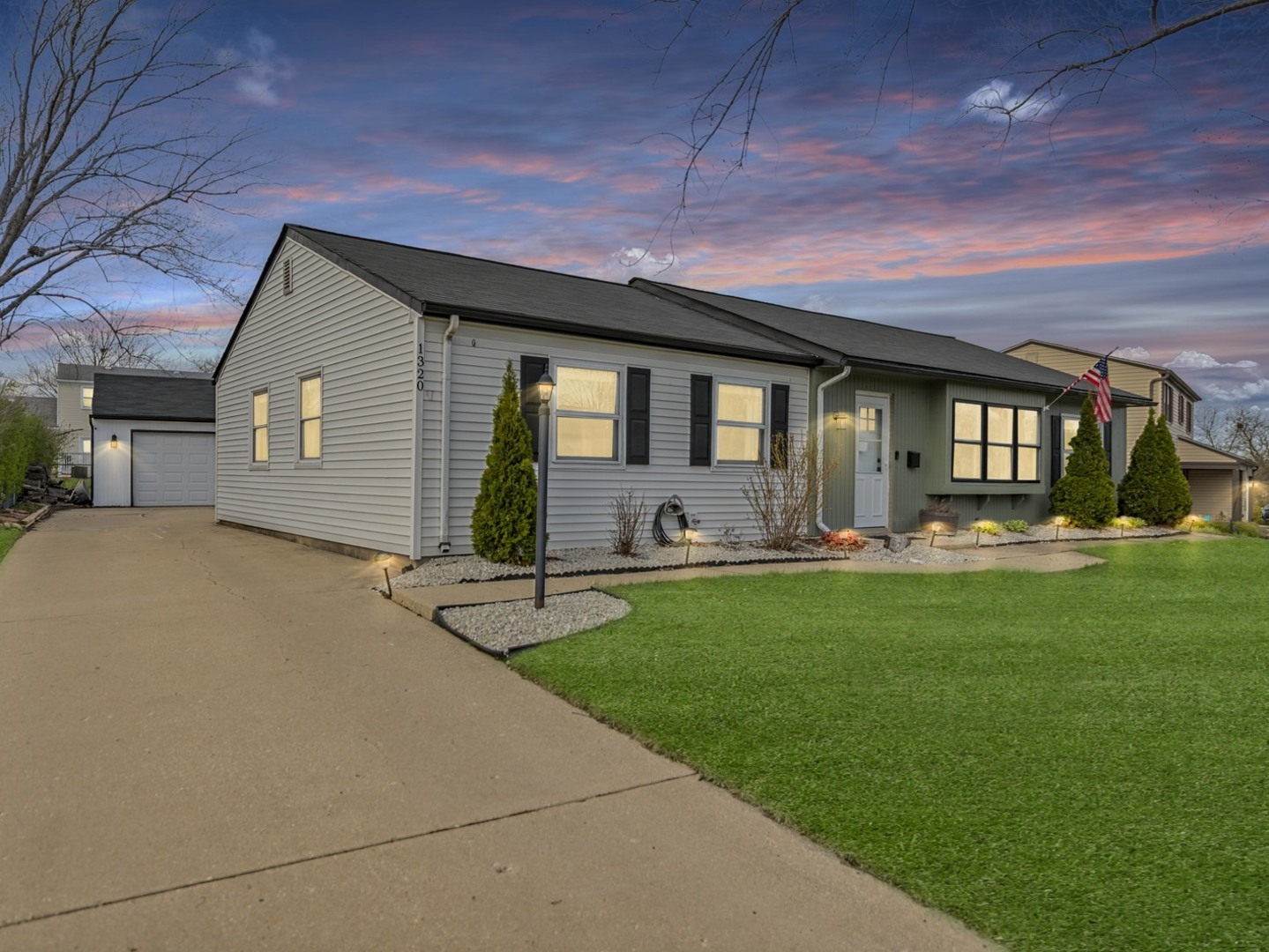 1320 Elm Drive, Schaumburg, IL 60194