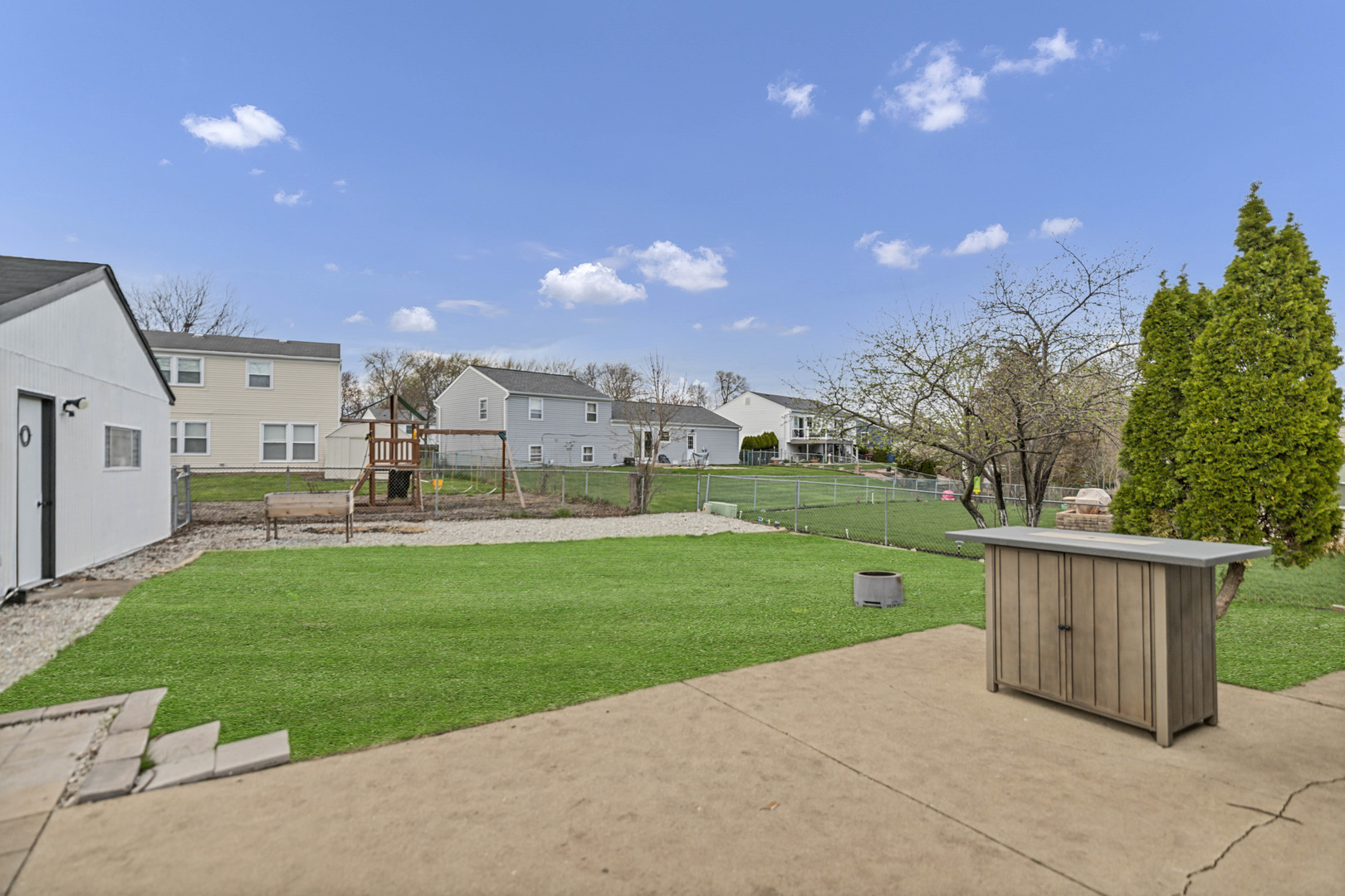 1320 Elm Drive, Schaumburg, IL 60194