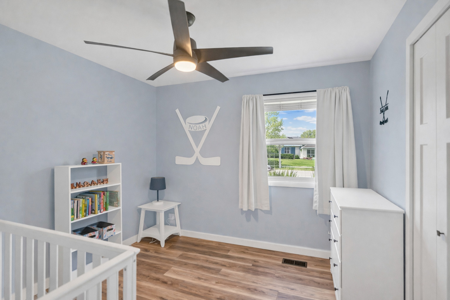 1320 Elm Drive, Schaumburg, IL 60194