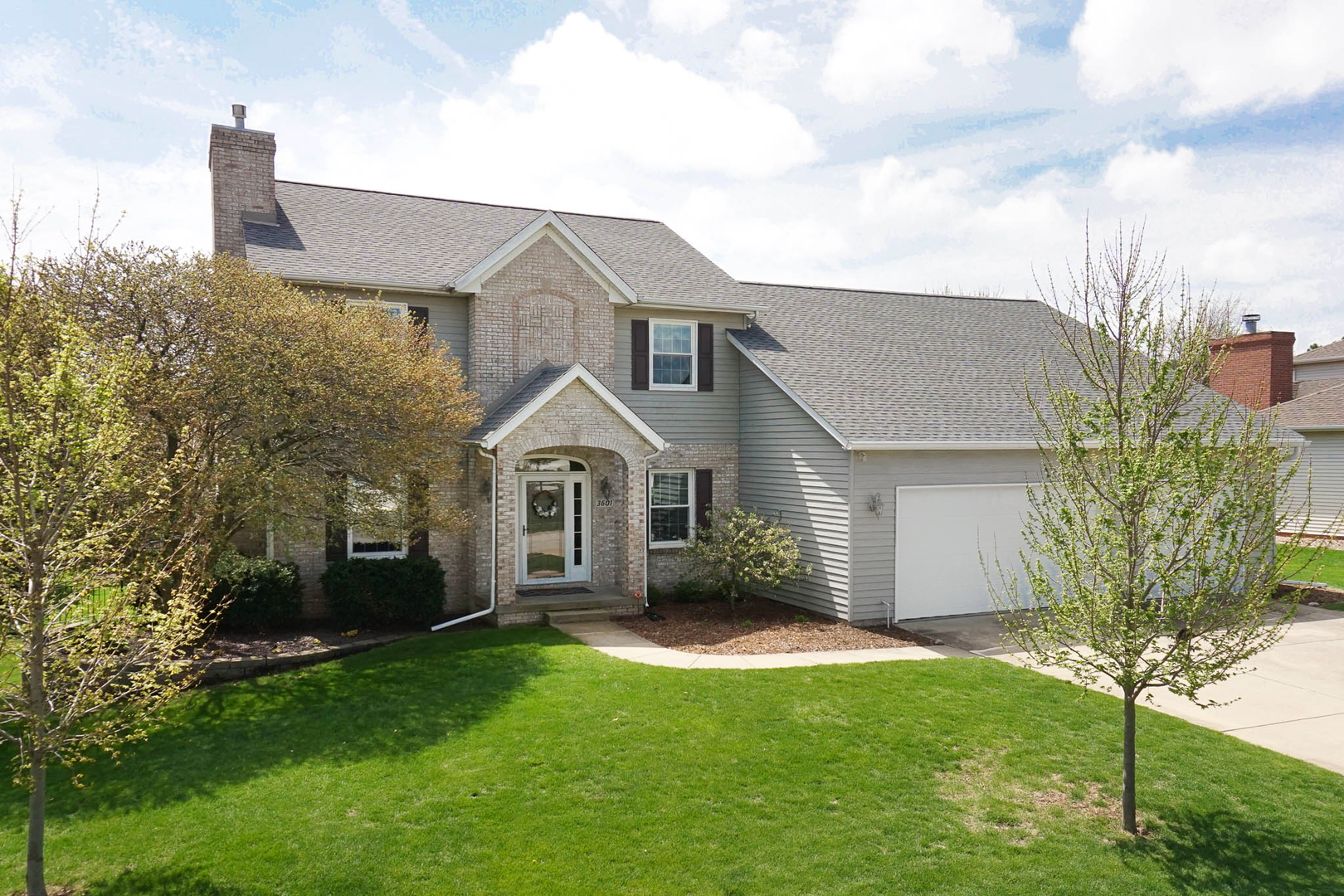 3601 Baywood Road, Bloomington, IL 61704