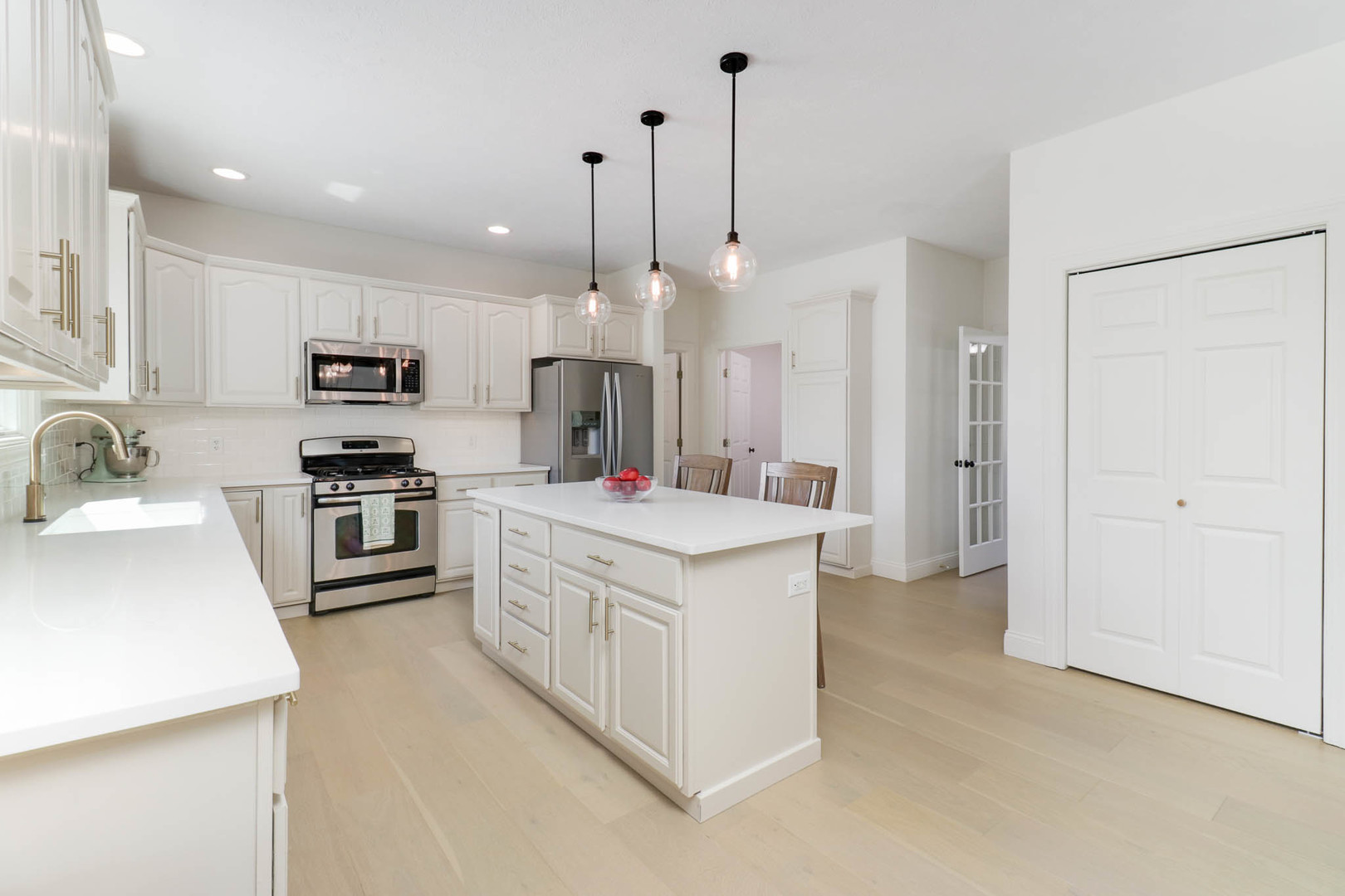 3601 Baywood Road, Bloomington, IL 61704