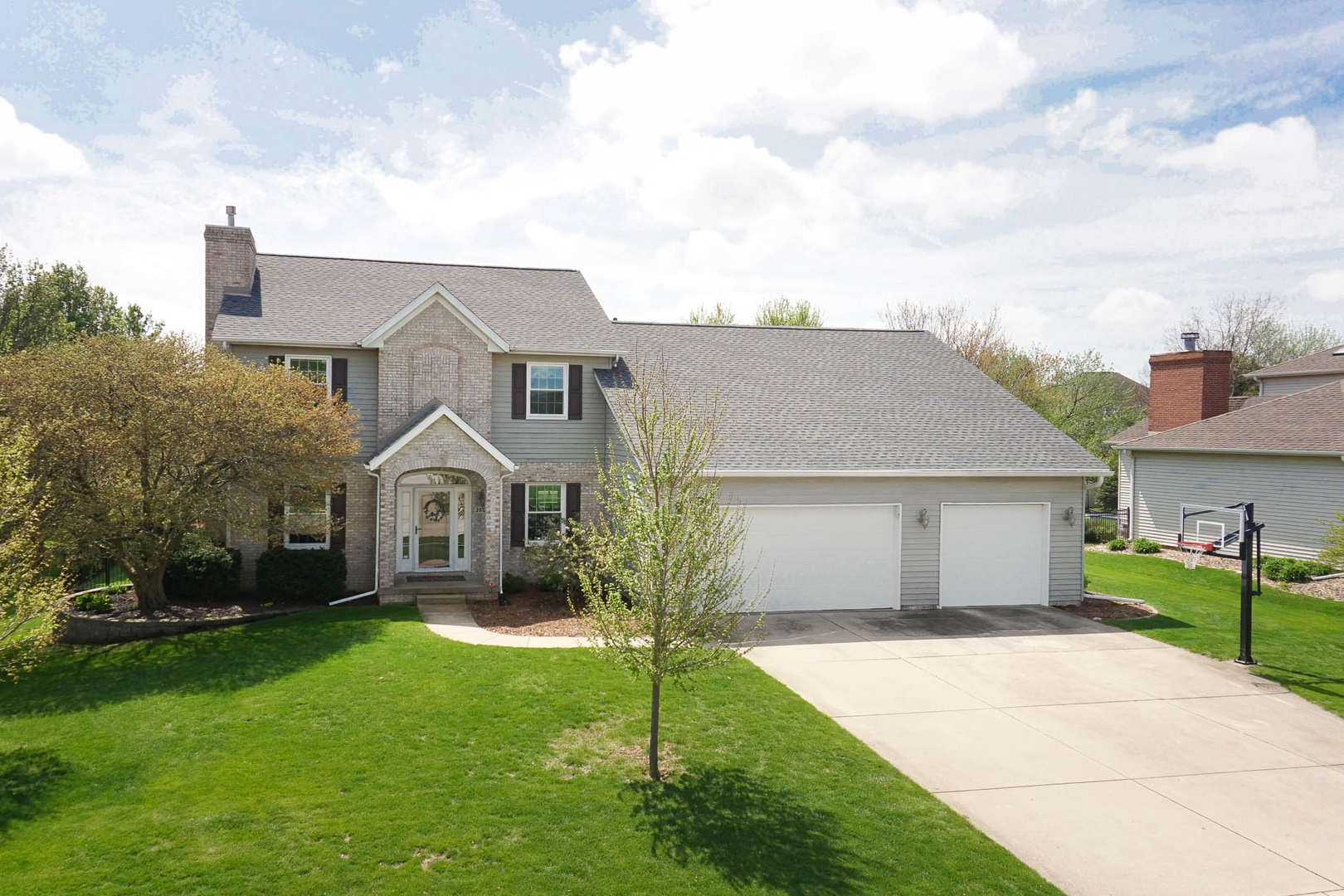 3601 Baywood Road, Bloomington, IL 61704