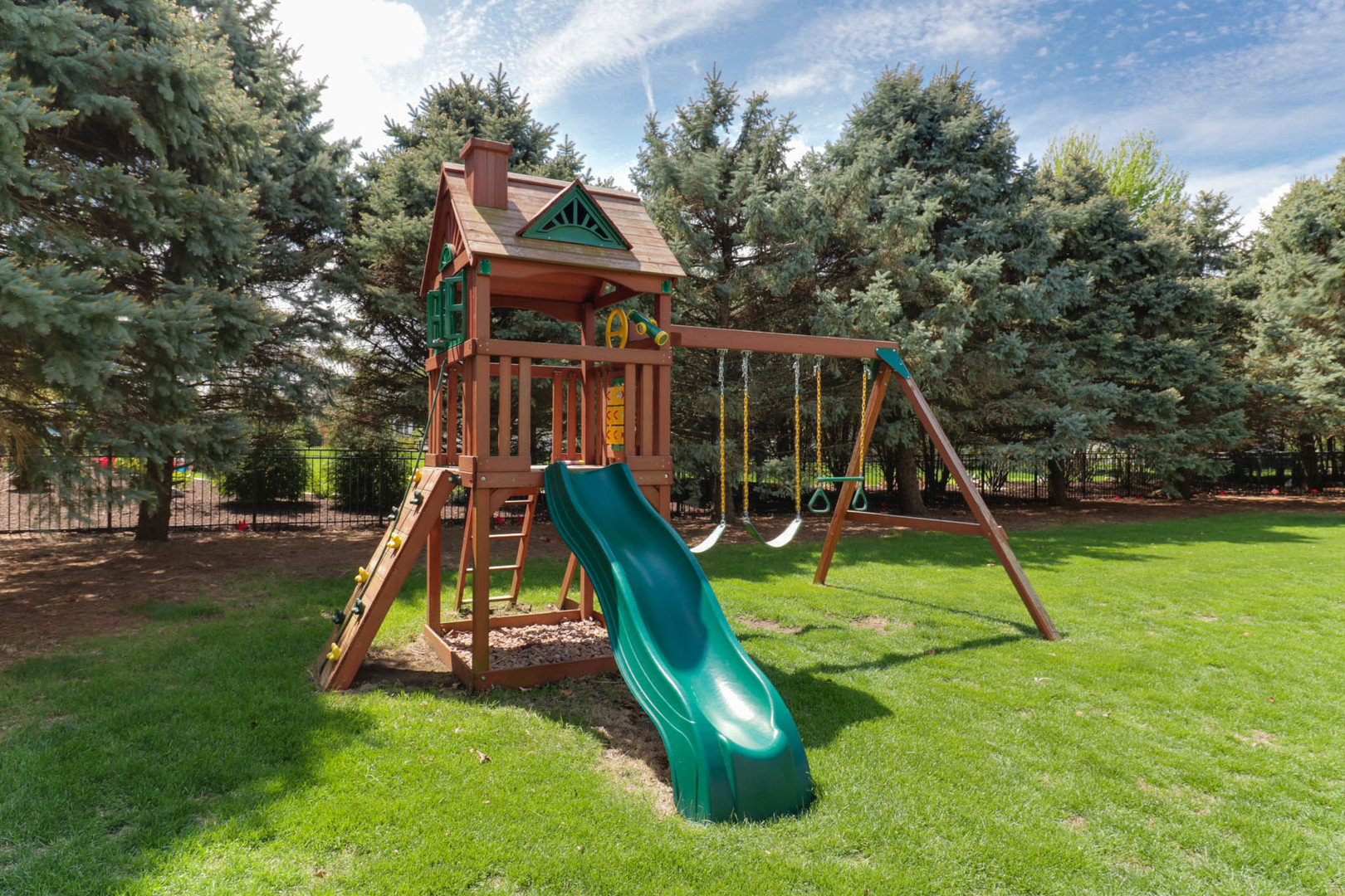 3601 Baywood Road, Bloomington, IL 61704