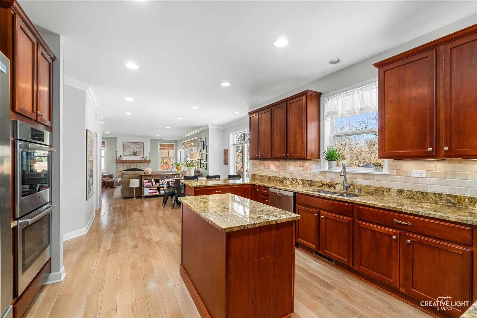 232 Loradale Road, Oswego, IL 60543