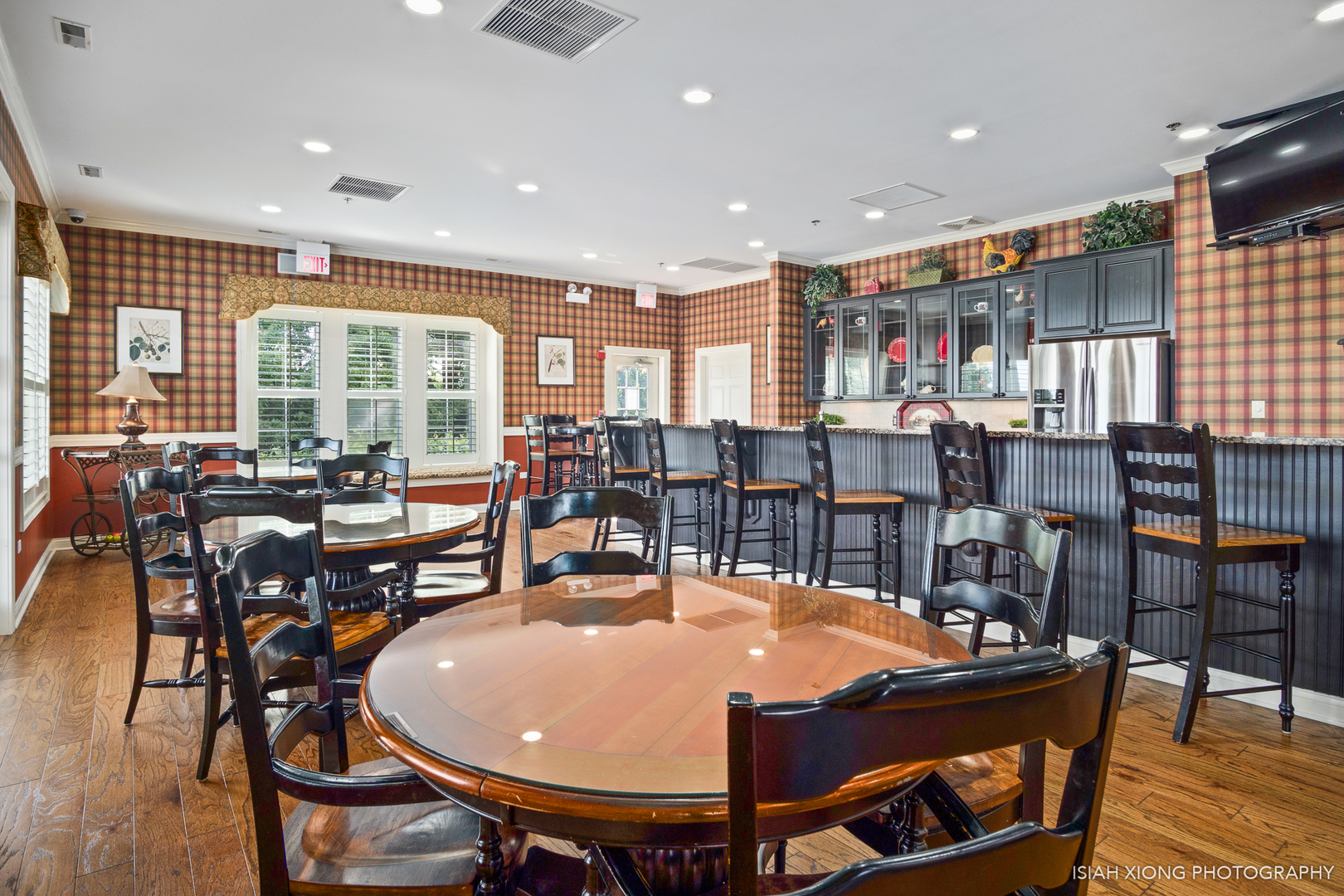 232 Loradale Road, Oswego, IL 60543