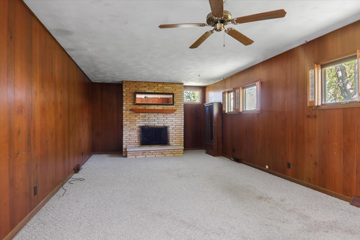 204 Woodrig Road, Bloomington, IL 61704