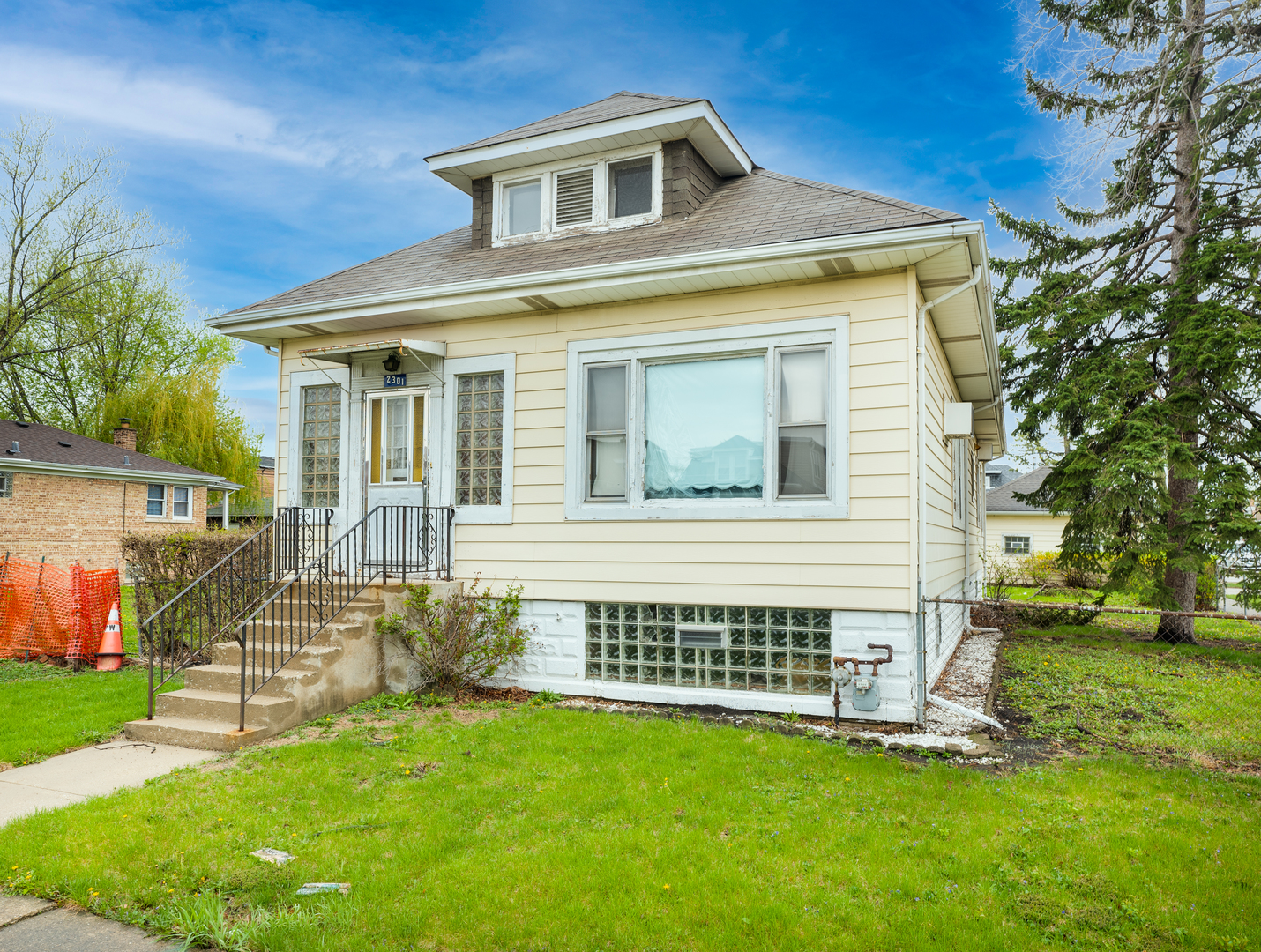 2301 N 74th Court, Elmwood Park, IL 60707