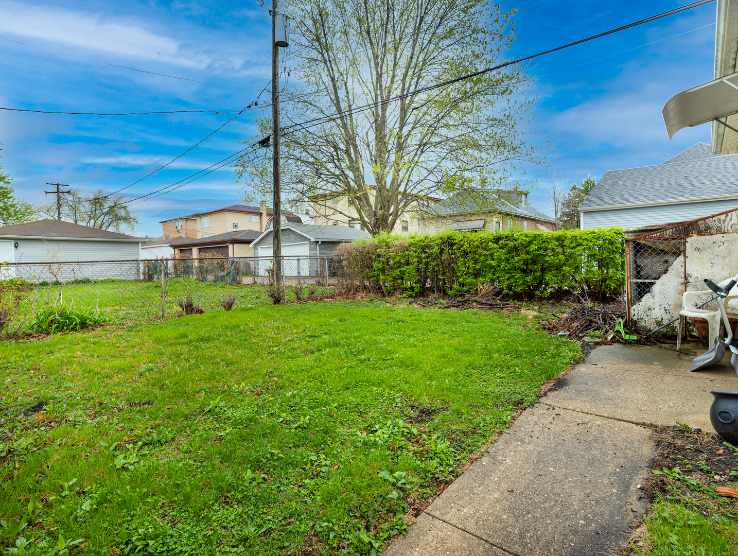 2301 N 74th Court, Elmwood Park, IL 60707