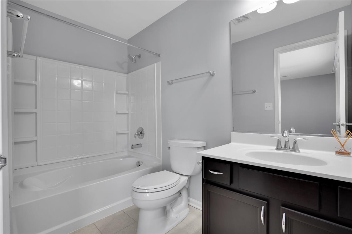 222 W Hyde Street, Arlington Heights, IL 60005