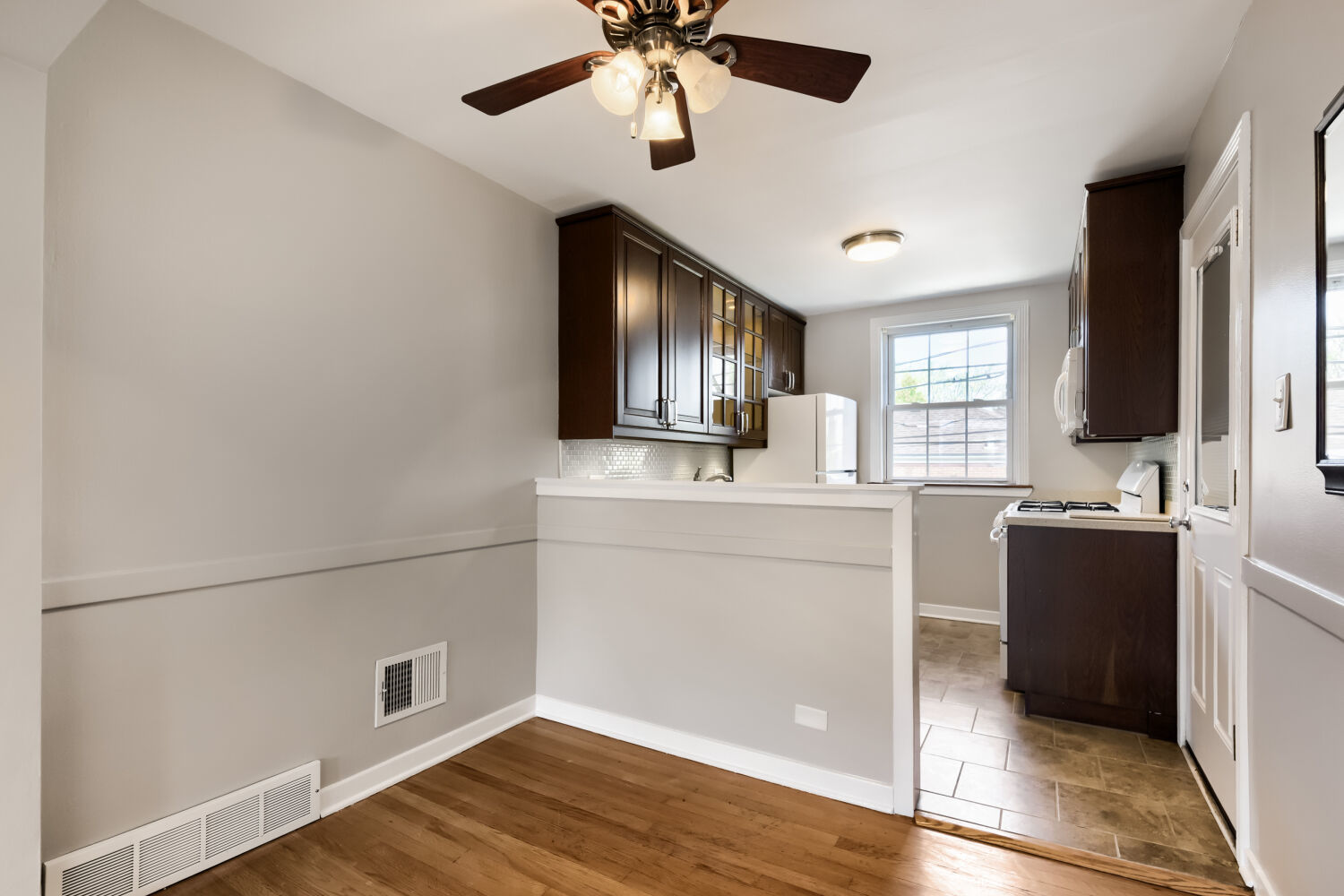 10647 S ARTESIAN Avenue #2W, Chicago, IL 60655