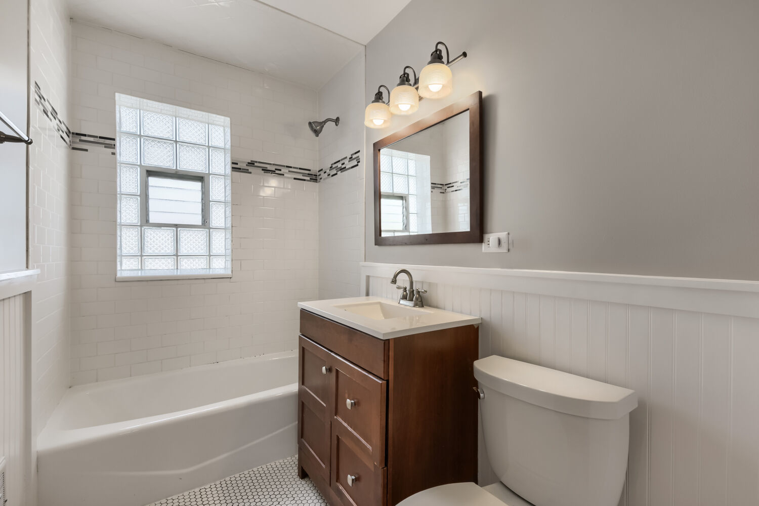 10647 S ARTESIAN Avenue #2W, Chicago, IL 60655