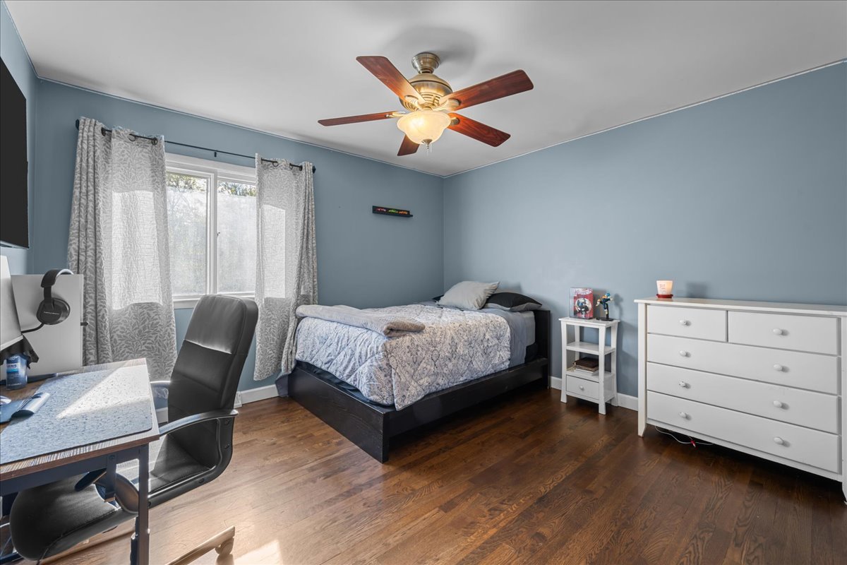 1302 Cary Road, Algonquin, IL 60102