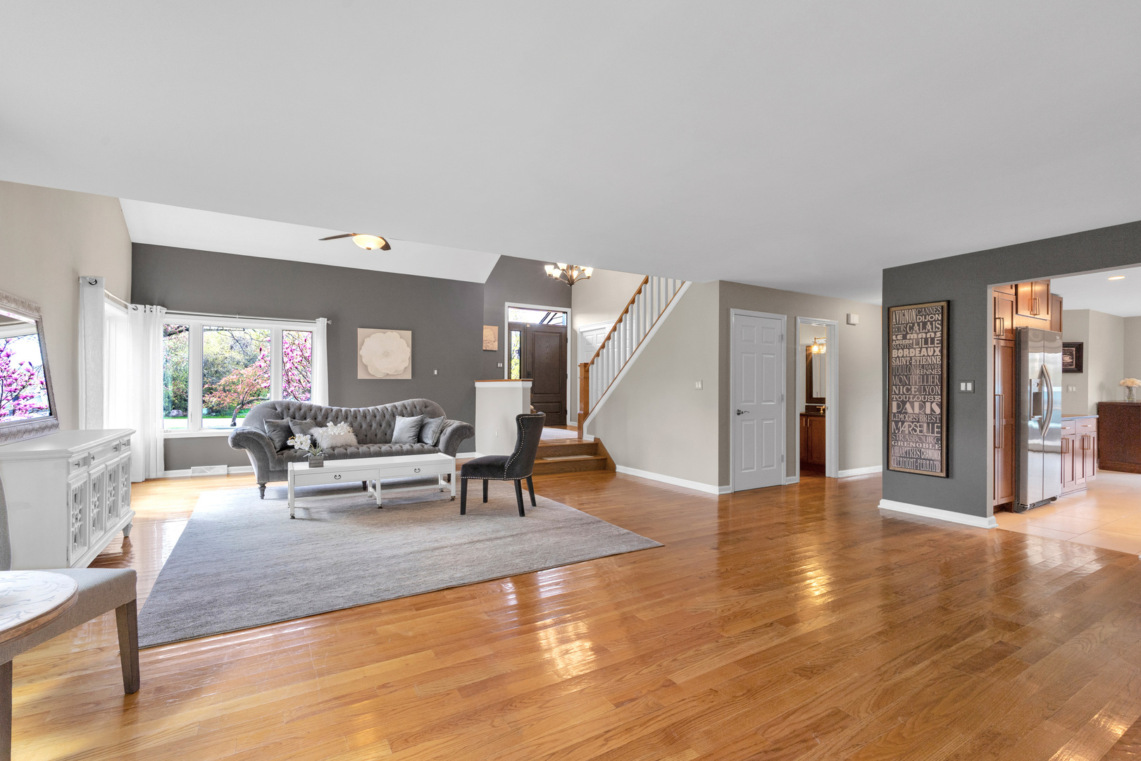 30949 N Leesley Court, Libertyville, IL 60048