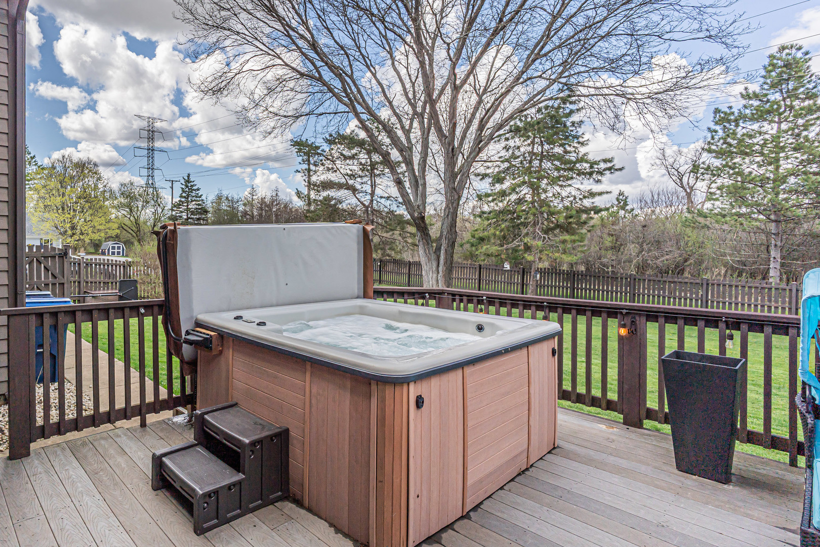 30949 N Leesley Court, Libertyville, IL 60048