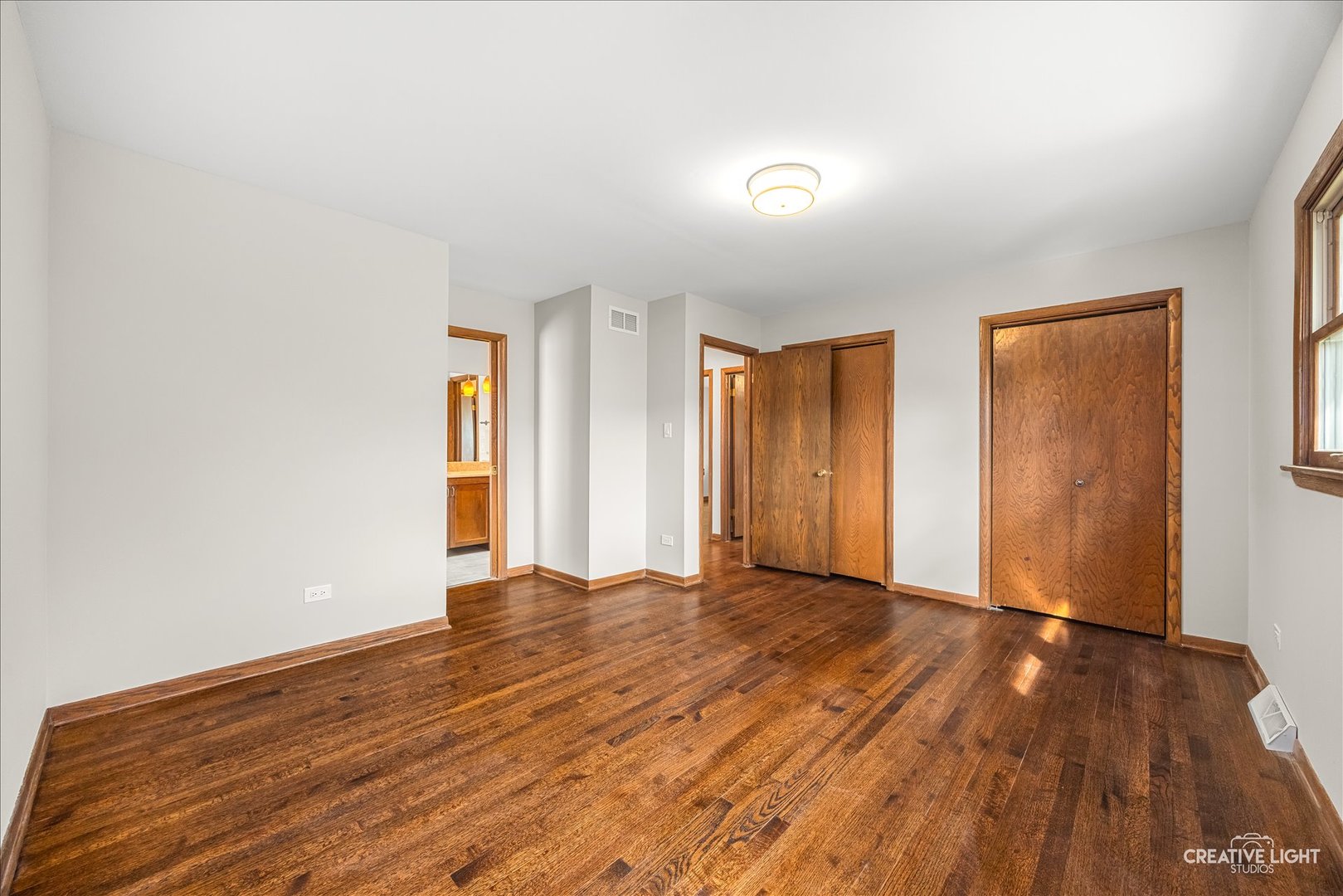 1321 Iroquois Lane, Darien, IL 60561