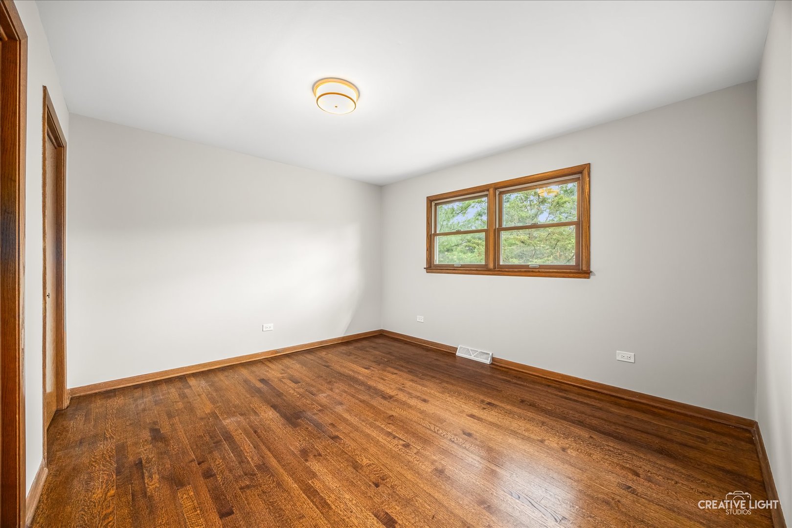 1321 Iroquois Lane, Darien, IL 60561